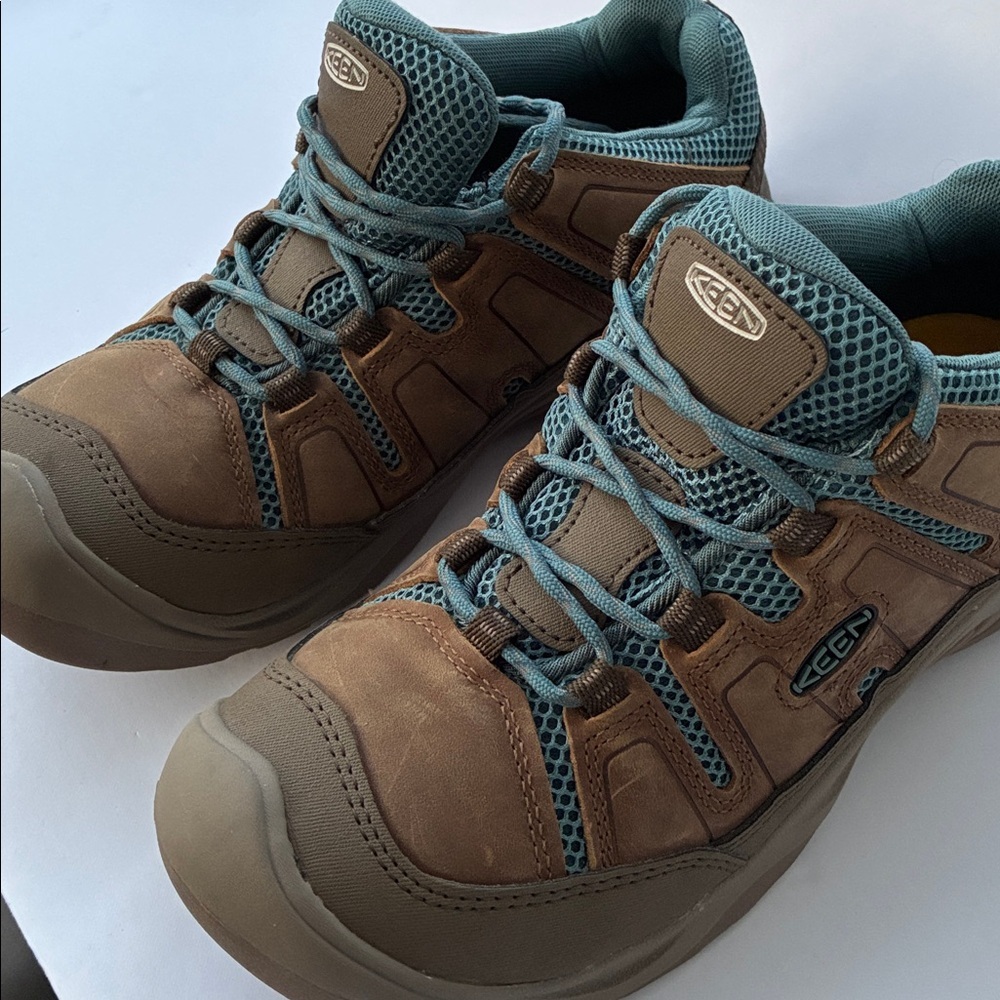 KEEN Circadia Vent Hiking Shoes Toasted Coconut North Atlantic Waterproof 9.5